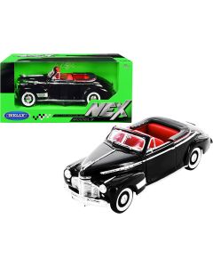 1941 Chevrolet Special Deluxe Convertible Black Red Interior Diecast Model Car Welly 1/24 NEX Models