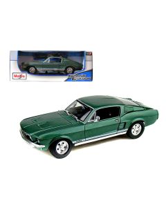 1967 Ford Mustang GTA Fastback Diecast Model Car Green Metallic 1/18 Maisto