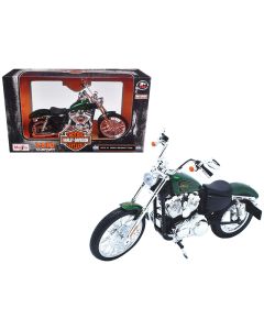 2013 Harley Davidson XL 1200V Seventy Two Green Motorcycle Model 1/12 Maisto