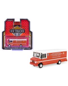 2019 Step Van Diecast Model Car - Dallas Fire Dept Urban Rescue 1/64 Greenlight