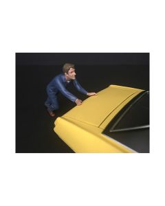 2023 American Diorama Mechanic Darwin Pushing Car Figurine 1/18 Scale Model