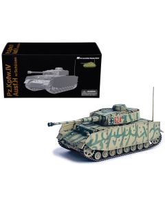 1943 Pz.Kpfw.IV Ausf.H Tank Model #624 3.Pz.Div. Ukraine NEO Dragon Armor 1/72