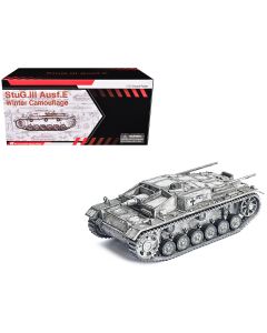 1942 StuG. III Ausf.E Tank Winter Camouflage NEO Dragon Armor 1/72 Model