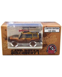 2016 Land Rover Discovery 1 RHD Camel Trophy Yellow Diecast Model 1/64 with Roof Rack & Extras