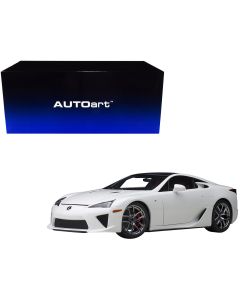 1/18 Lexus LFA Whitest White Carbon Top Diecast Model Car by Autoart