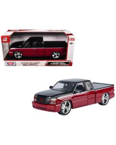 2006 Chevrolet Silverado Diecast Model Car 1/25 Red Metallic Black Silver Stripes