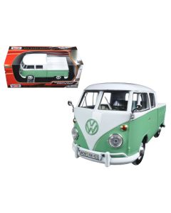 1/24 Diecast Volkswagen Type 2 T1 Double Cab Pickup Truck White Green Motormax Model