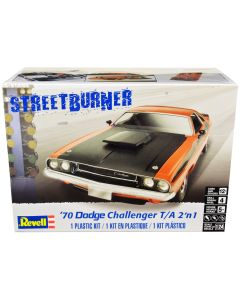 1970 Dodge Challenger T/A Model Kit 1/24 Scale Revell 2-in-1 Streetburner