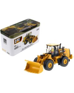 CAT Caterpillar 972M Wheel Loader 1/87 HO Scale Diecast Model with Operator