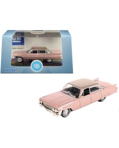 1961 Cadillac Sedan DeVille Diecast Model Car Metallic Pink 1/87 HO Scale Oxford