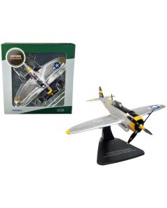 1944 Republic P-47D Thunderbolt Diecast Model Plane 1/72 USAAF Captain Boone