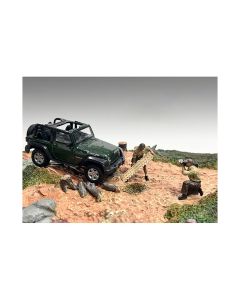 2023 4X4 Mechanics Diecast Figure Set 1/43 Scale Models - 2 Pieces by American Diorama