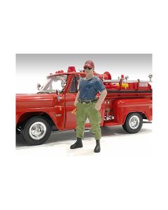 2023 American Diorama Off Duty Firefighter Figure 1/24 Scale Model