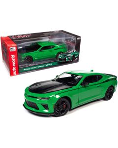 2017 Chevrolet Camaro SS 1LE 1/18 Diecast Model Car Krypton Green Black Stripes