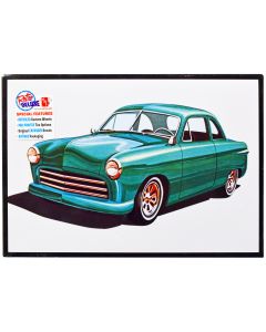 1949 Ford Coupe Model Kit 1/25 Scale AMT Skill 2 3-in-1 The 49'er