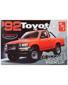 1992 Toyota 4x4 Pickup Truck Model Kit 1/20 Scale AMT Skill 2 (2023)