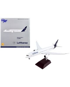 2019 Boeing 787-9 Lufthansa Diecast Model Airplane 1/200 Gemini 200 Flaps Down