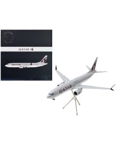 2023 Boeing 737 MAX 8 Qatar Airways Diecast Model 1/200 Gemini 200 Aircraft