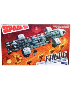 1975-1977 MPC Skill 2 Model Kit Eagle Spacecraft 1/48 Scale with Cargo Pod Space: 1999 2nd Edition